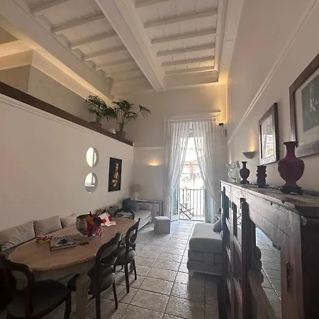 New! Bellissimo Palazzofranchi Pantheon Апартаменты